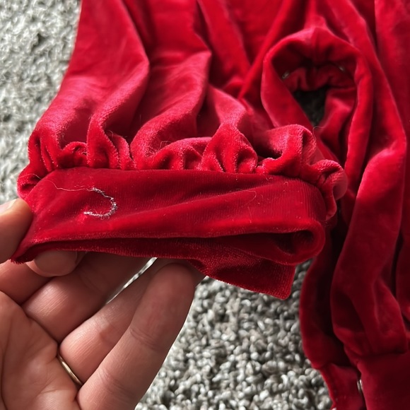 Red Velvet Holiday Rose Cottage Romper White Flower Lace 3/6 month girls - Picture 9 of 9